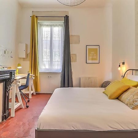 Le Yellow - Central - Climatise Nimes Ngoại thất bức ảnh