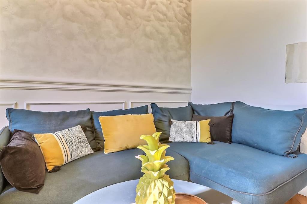 Le Yellow - Central - Climatise Nimes Ngoại thất bức ảnh