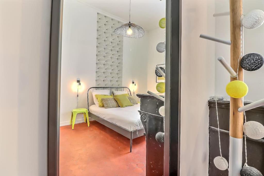 Le Yellow - Central - Climatise Nimes Ngoại thất bức ảnh