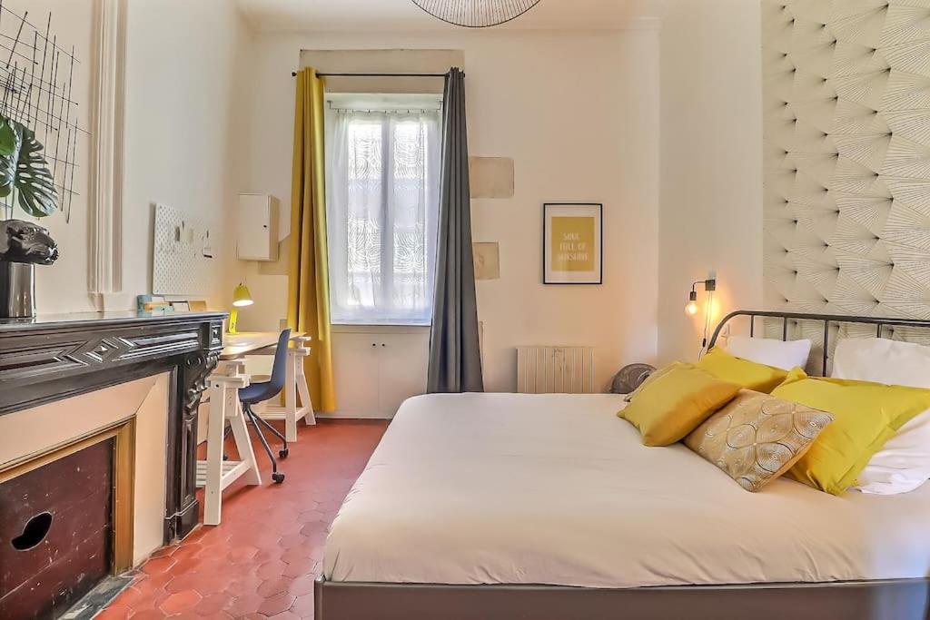 Le Yellow - Central - Climatise Nimes Ngoại thất bức ảnh
